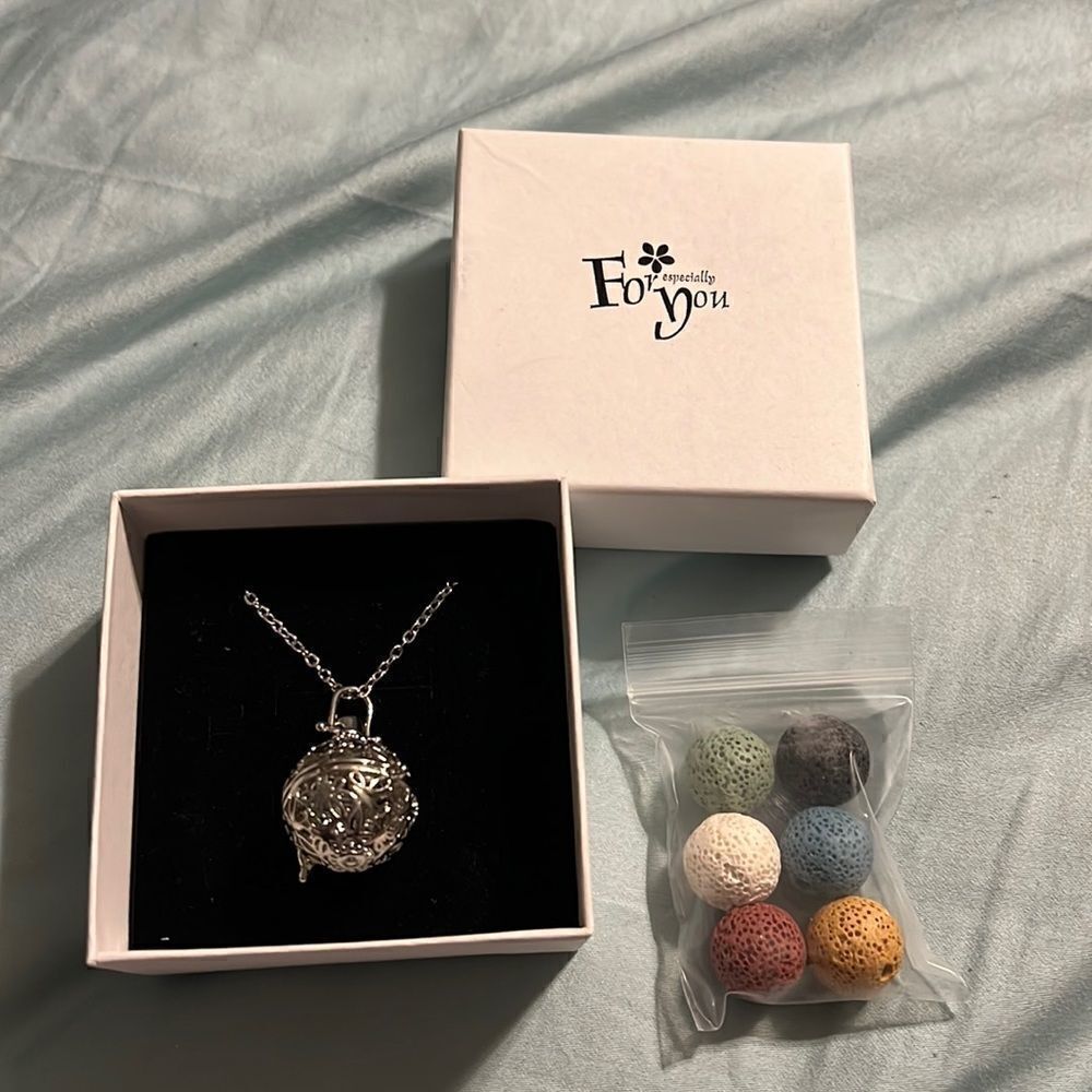 New Aroma Therapy Ball Necklace